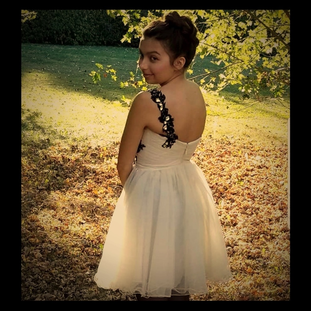 Bee darlin dress size 1/2